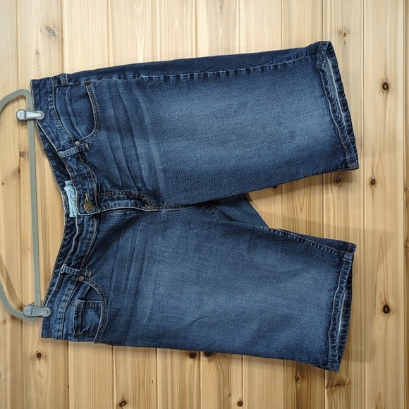 torrid Pants - Torrid Women's Shorts 22 Medium Wash 13" Inseam Bermuda